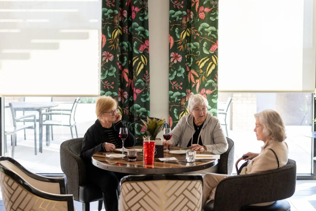 clarendale arcadia residents dining